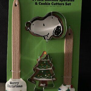 Peanuts Snoopy Spatula & Cookie Cutter Set